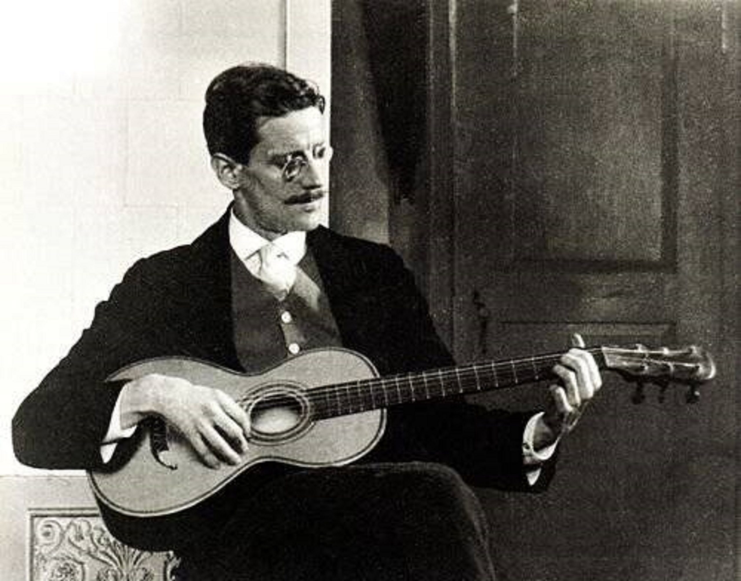 Bloomsday Lecture with Author Colm Lowth – 16th June