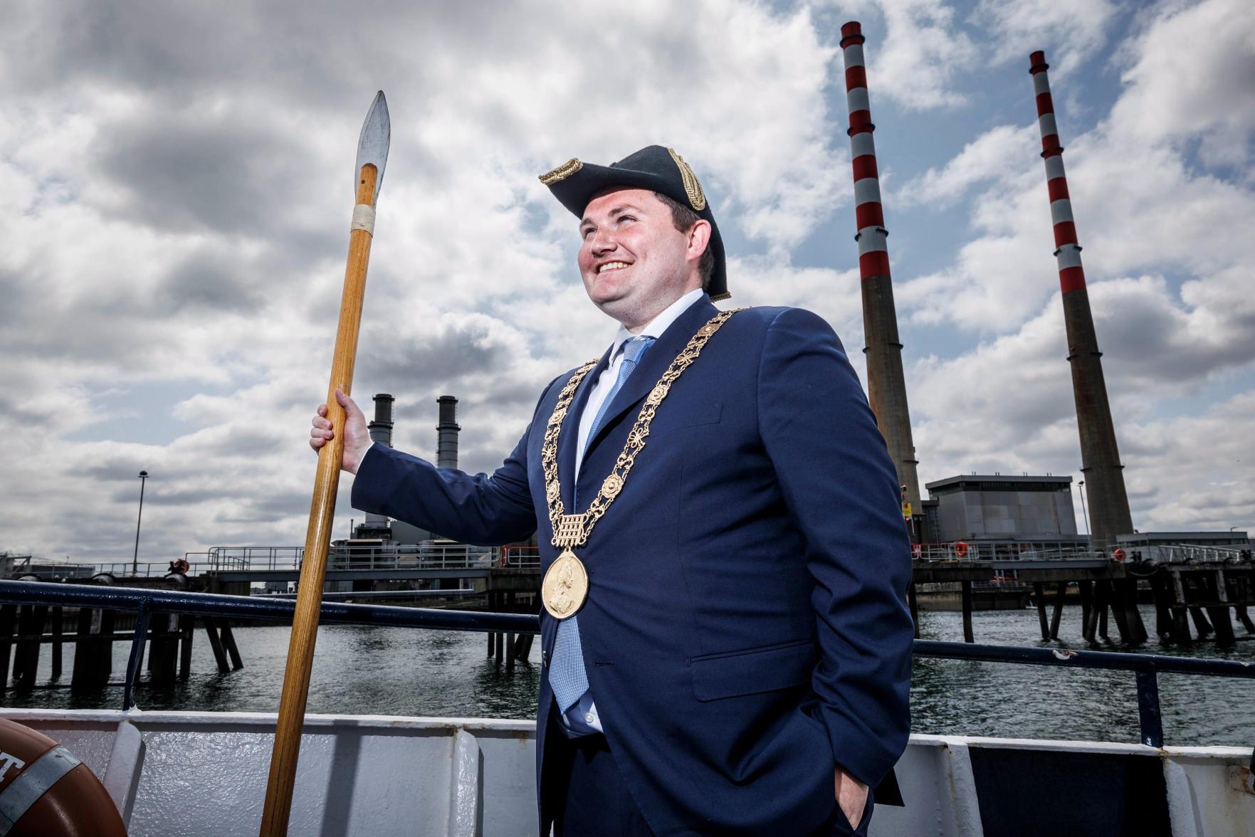 Dublin Lord Mayor and Dublin Port Continue 538-Year-Old ‘Casting of the Spear’ Tradition, Launching South Docks Festival